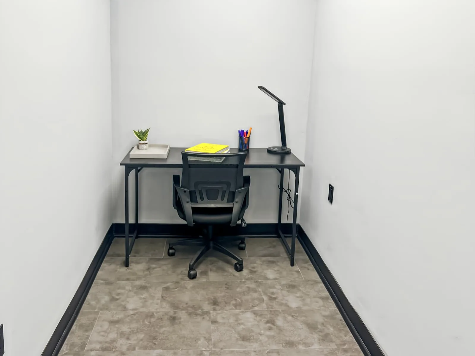 HQ NY, Haverstraw - New Main Street, Private office, 1 desk, Haverstraw, NY
