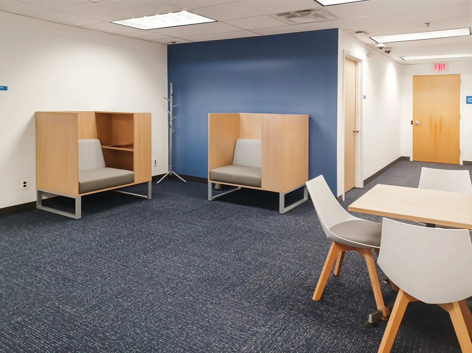 HQ NY, Holbrook - Veteran Memorial Hwy, Coworking space, Holbrook, NY