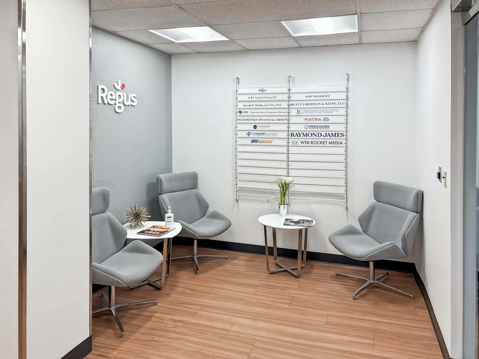 HQ NY, Melville - Melville Broadhollow (HQ), Reception, Melville, NY