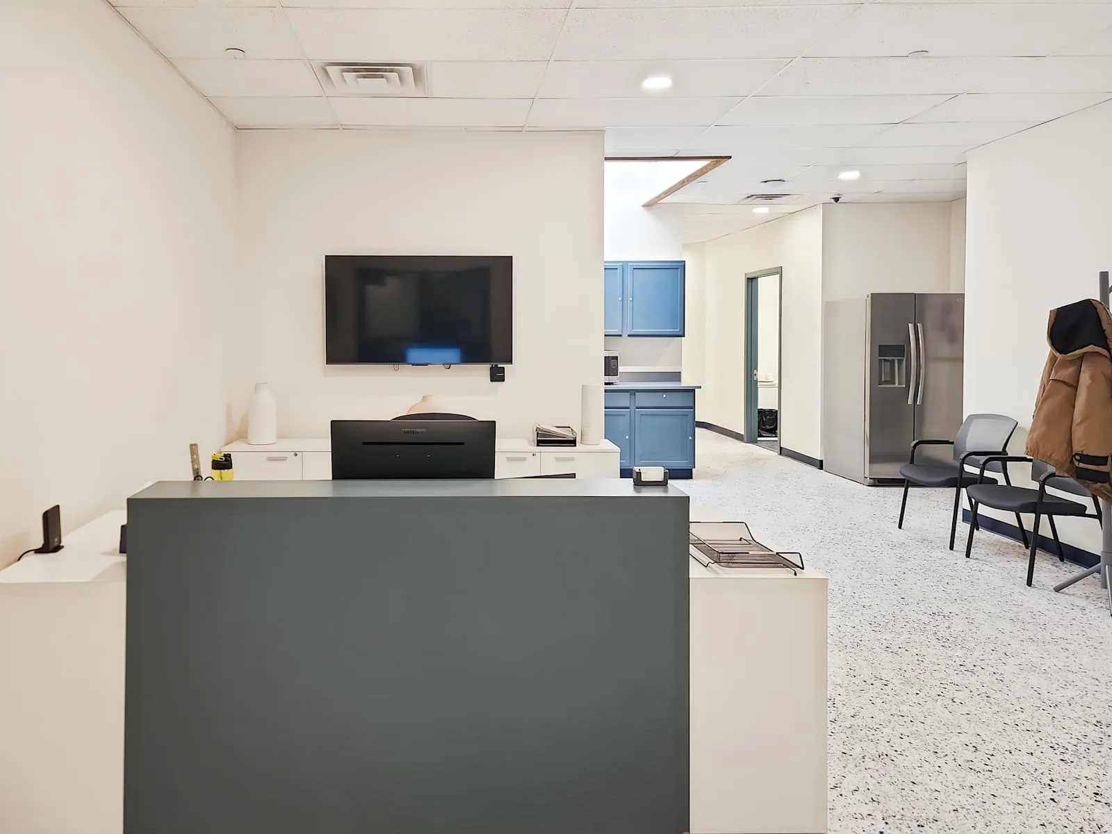 HQ NY, Rochester - Monroe Ave, Reception, Rochester, NY