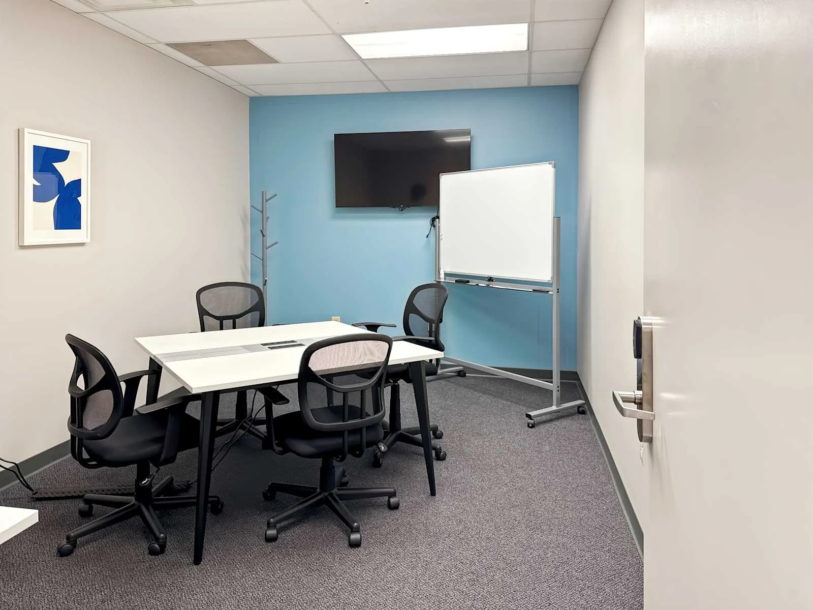 HQ OH, Cincinnati - Kemper Meadow Dr, Meeting room for 4 people, Forest Park, OH