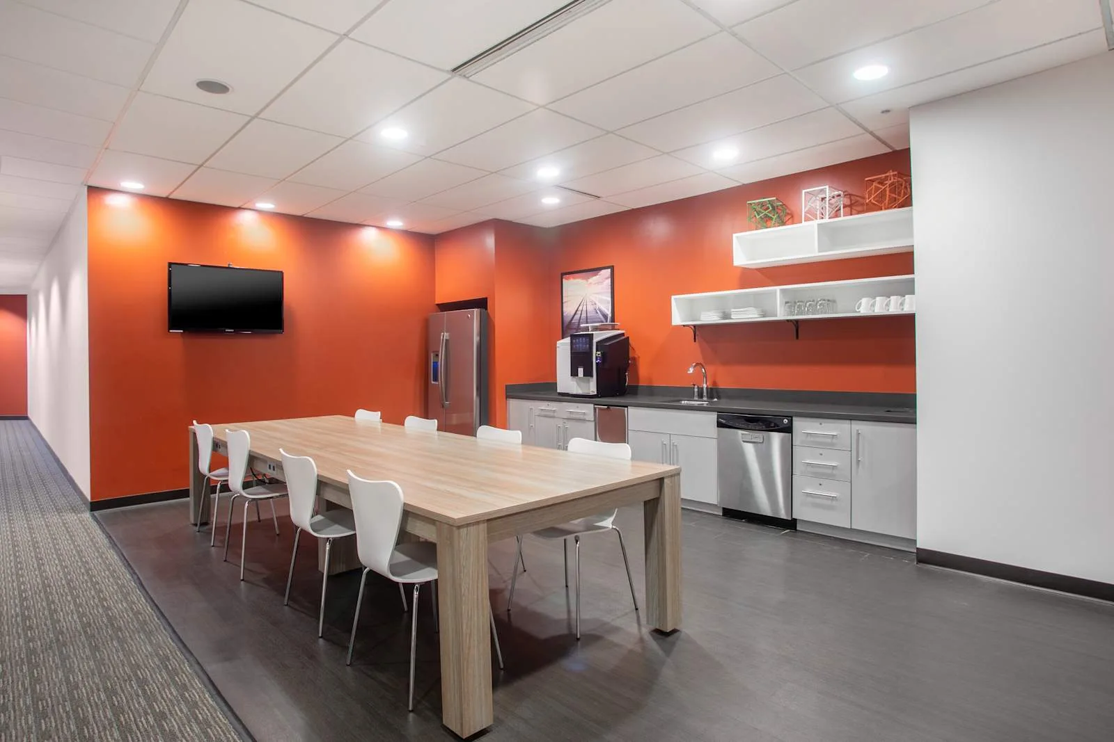 HQ OH, Columbus - Crosswoods, Kitchen, Westerville, OH