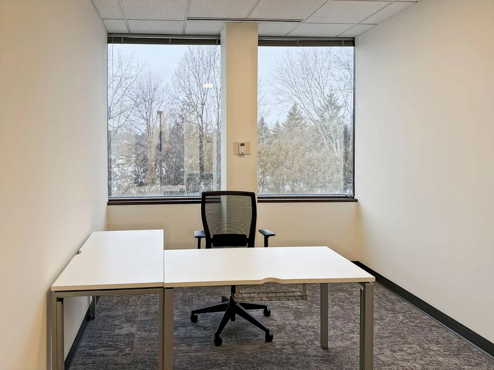 HQ OH, Dublin - Emerald Pkwy, Private office, 1 desk, Dublin, OH