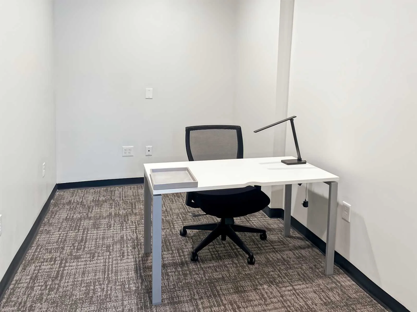 HQ OH, Shaker Heights - Chagrin Blvd, Private office, 1 desk, Shaker Heights, OH