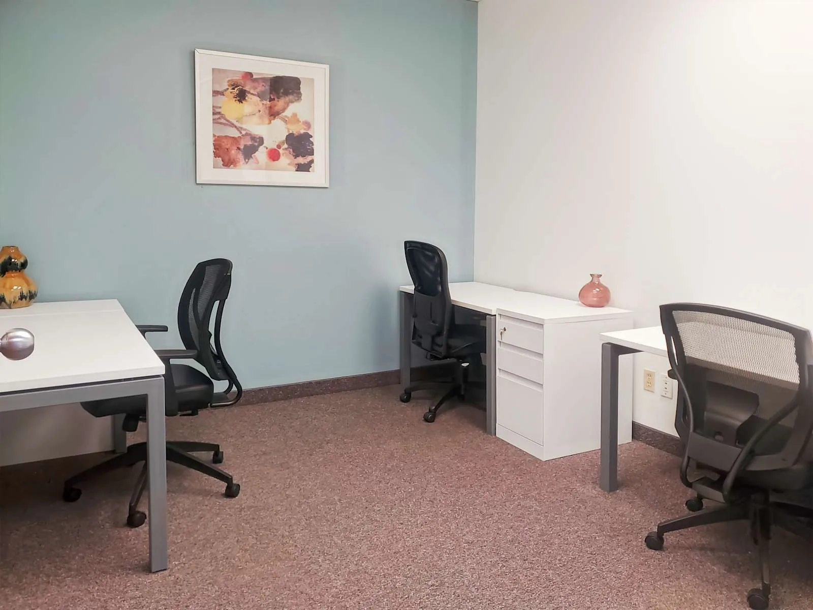 HQ ON, Oakville - Glen Abbey (HQ), Private office, 3 desks, Oakville, ON