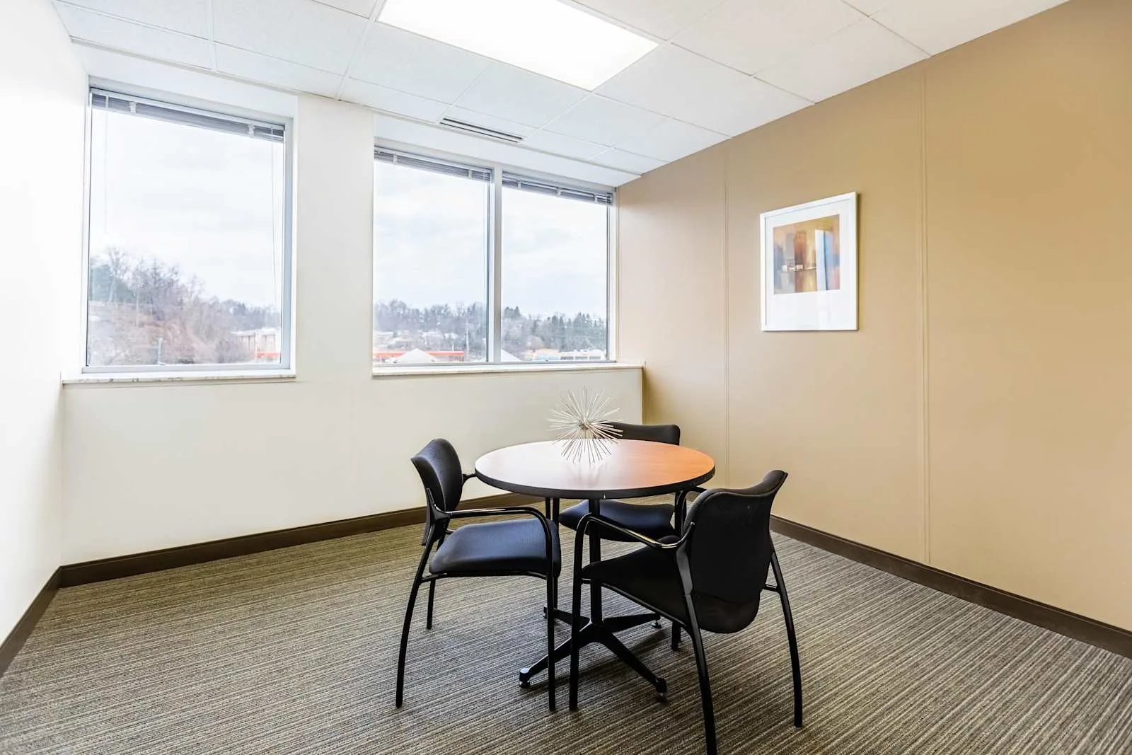 HQ PA, Pittsburgh - Penn Center East Monroeville (HQ), Meeting room for 4 people, Pittsburgh, PA