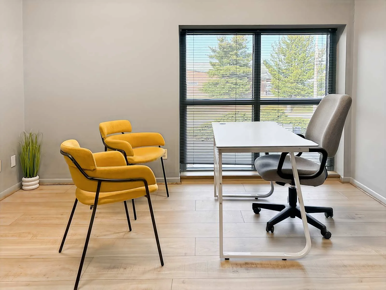 HQ PA, Wexford - Perry Hwy, Private office, 1 desk, Wexford, PA