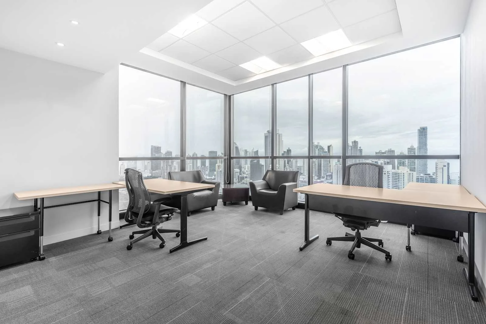 HQ PANAMA, Panama City, Financial District Tower Bank, Private office, 2 desks, Panama City