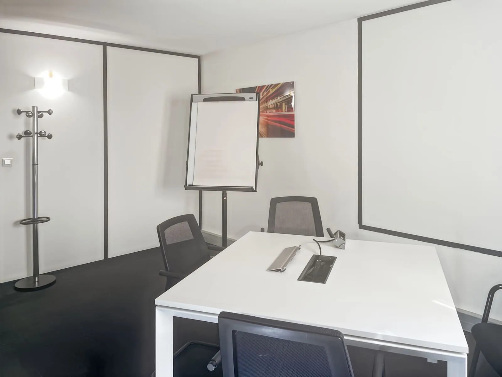 HQ PARIS, Auteuil, Meeting room for 4 people, Paris 16e