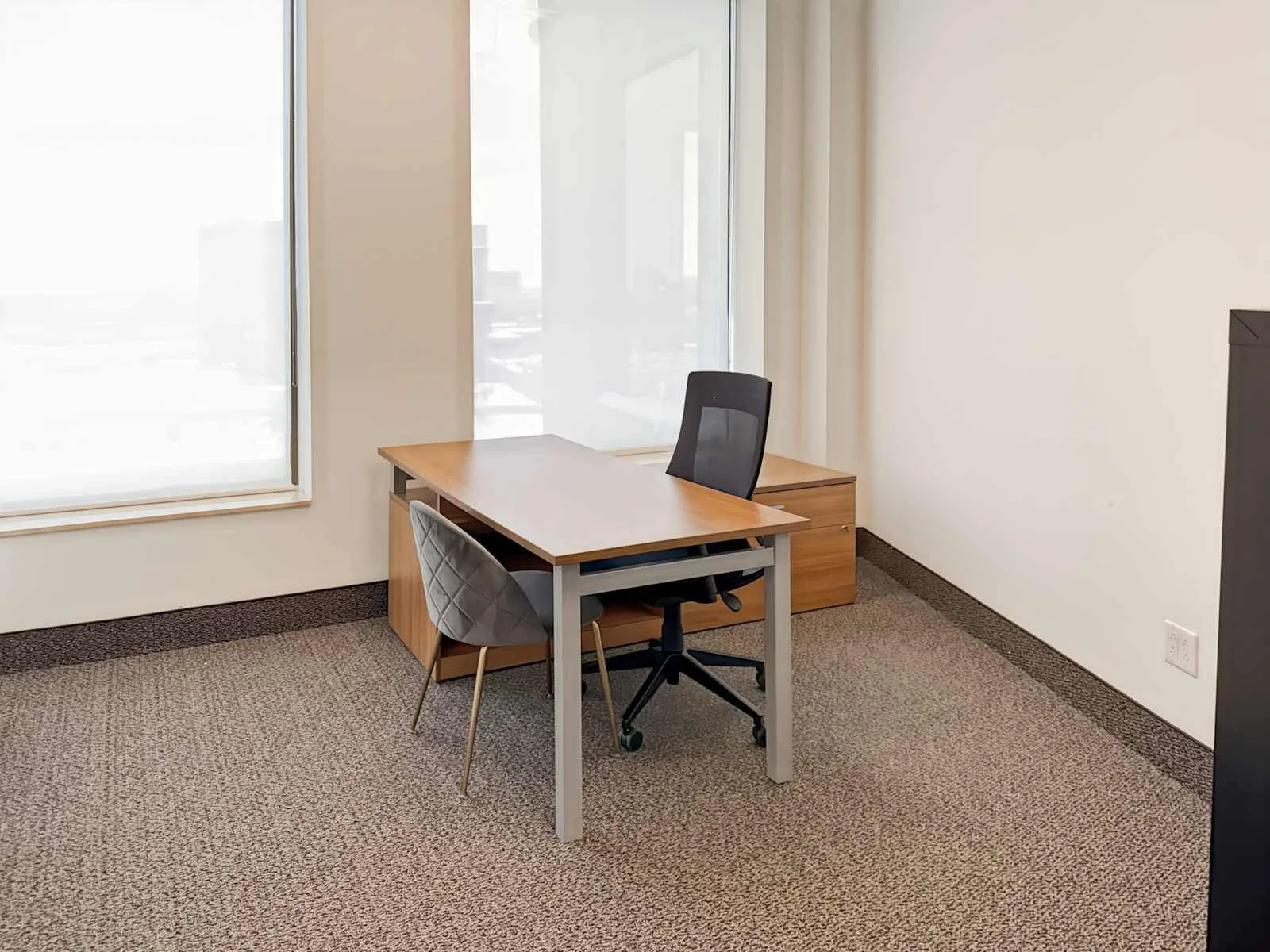 HQ QC, Montreal - Rue Saint-Jacques, Private office, 1 desk, Montreal, QC