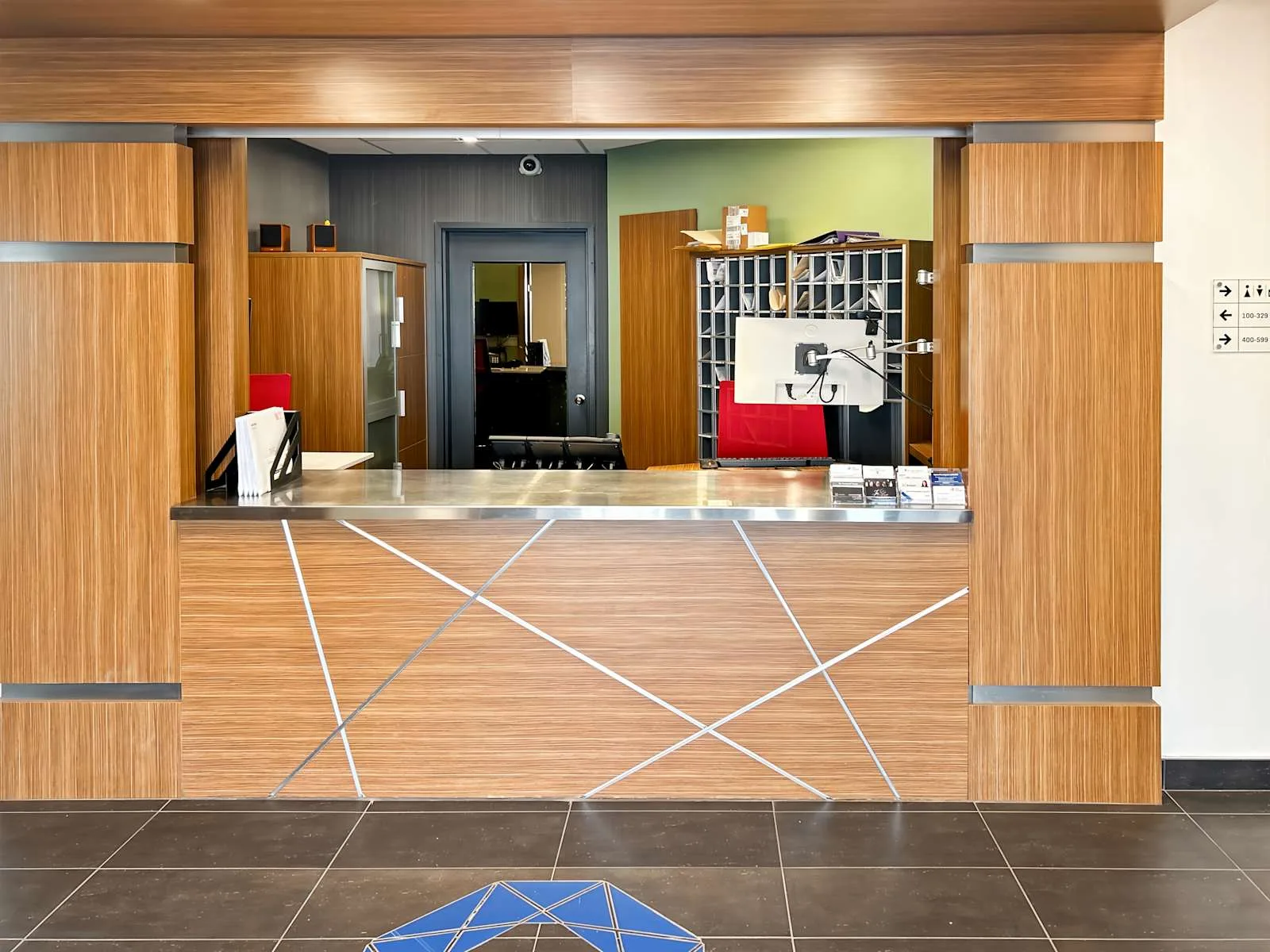 HQ QC, Ste-Foy - Ave Des Hotels, Reception, Ste-Foy, QC