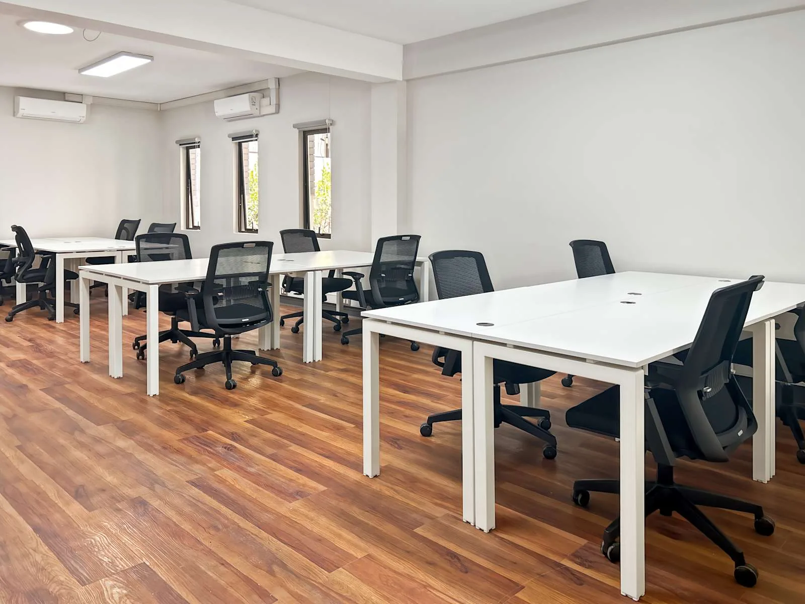 HQ Santiago, Luis Carrera, Espacio diáfano, Santiago