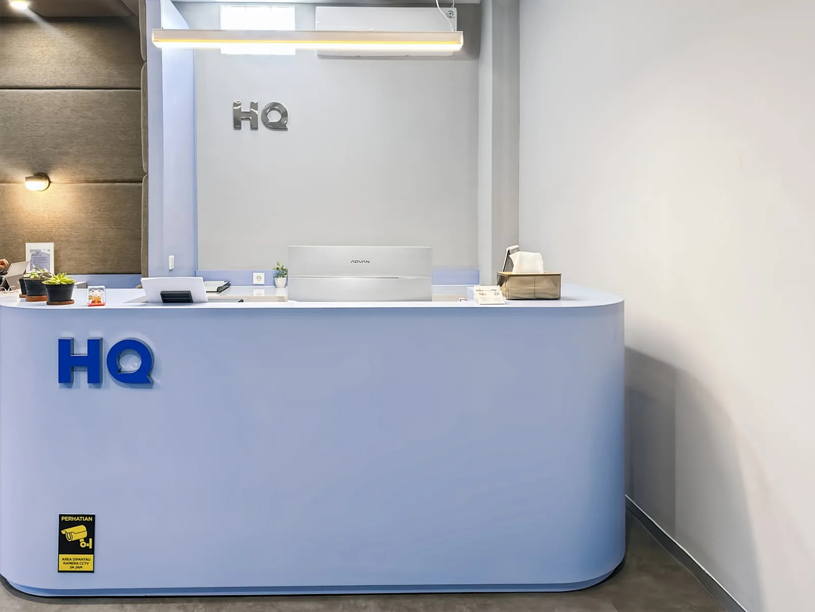 HQ Surabaya, Biliton, Reception, Surabaya