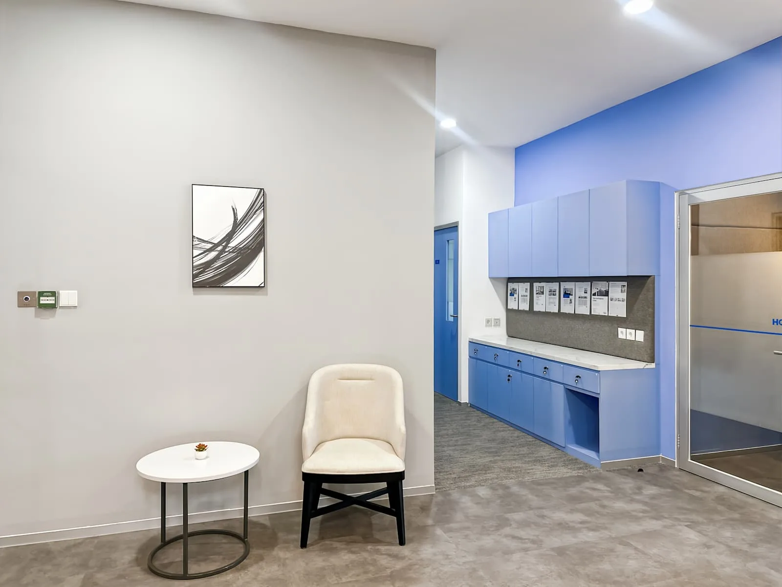 HQ Surabaya, Biliton, Lounge, Surabaya