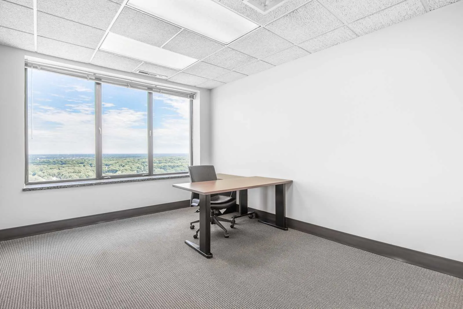 HQ TN, Memphis - Clark Tower (HQ), Private office, 1 desk, Memphis, TN