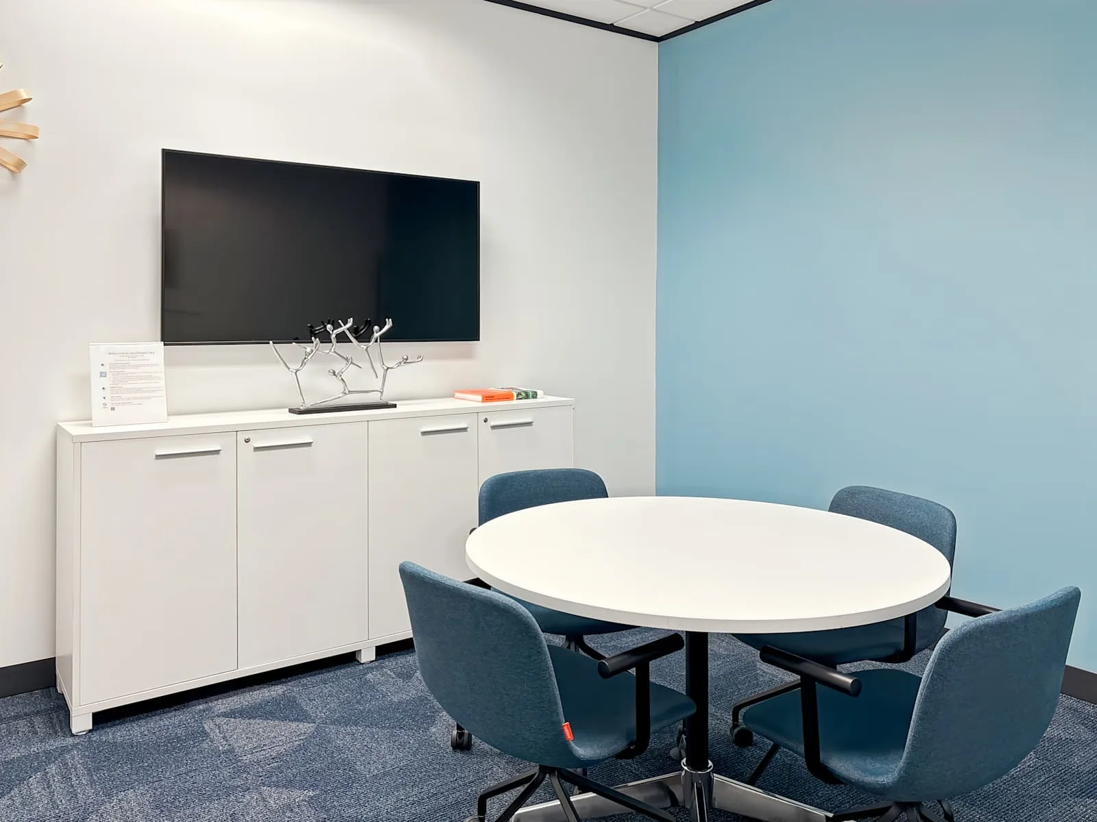 HQ TX, Houston - Southwest Freeway, Meeting room for 4 people, Houston, TX