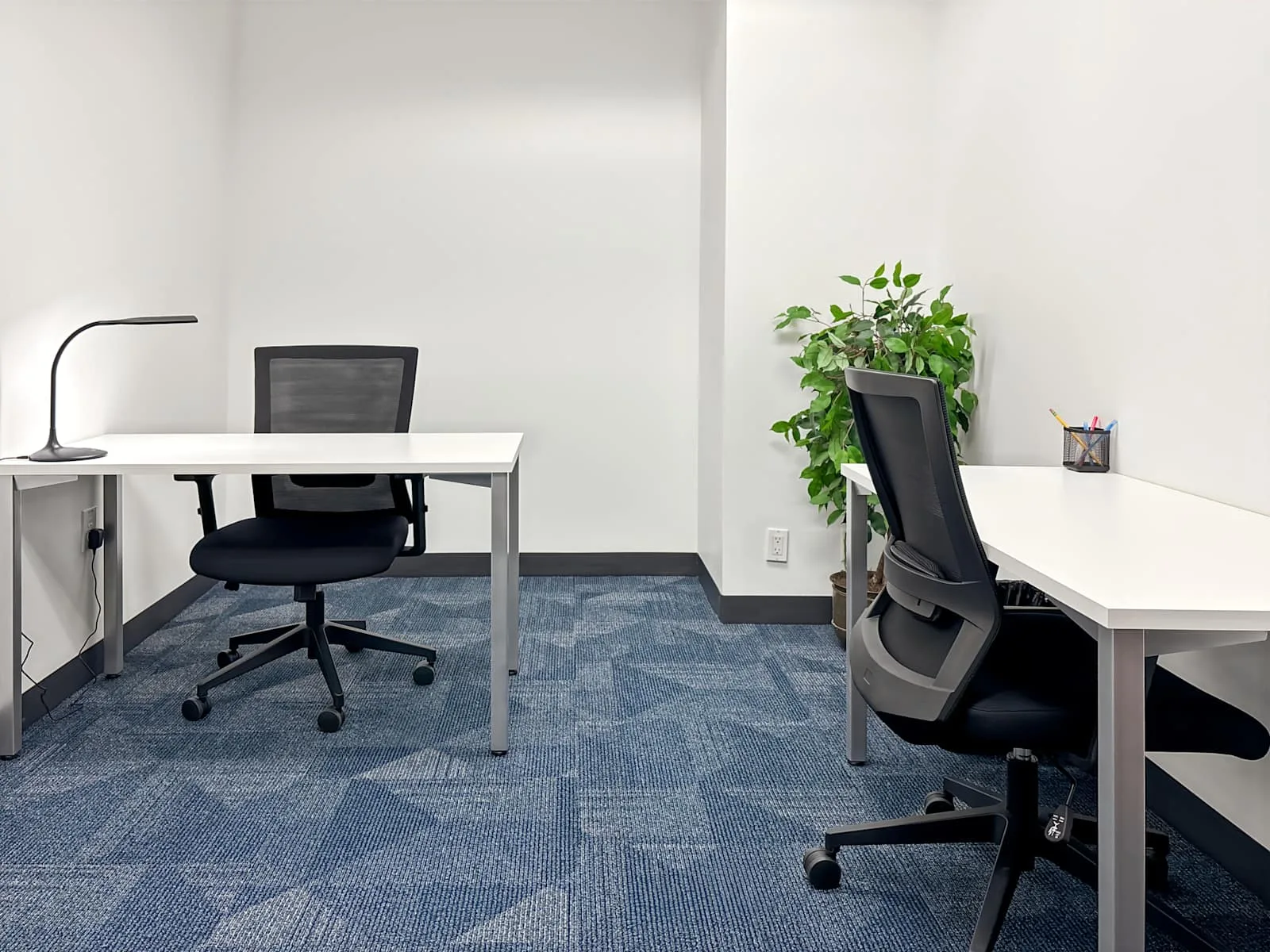 HQ TX, Houston - Southwest Freeway, Private office, 2 desks, Houston, TX
