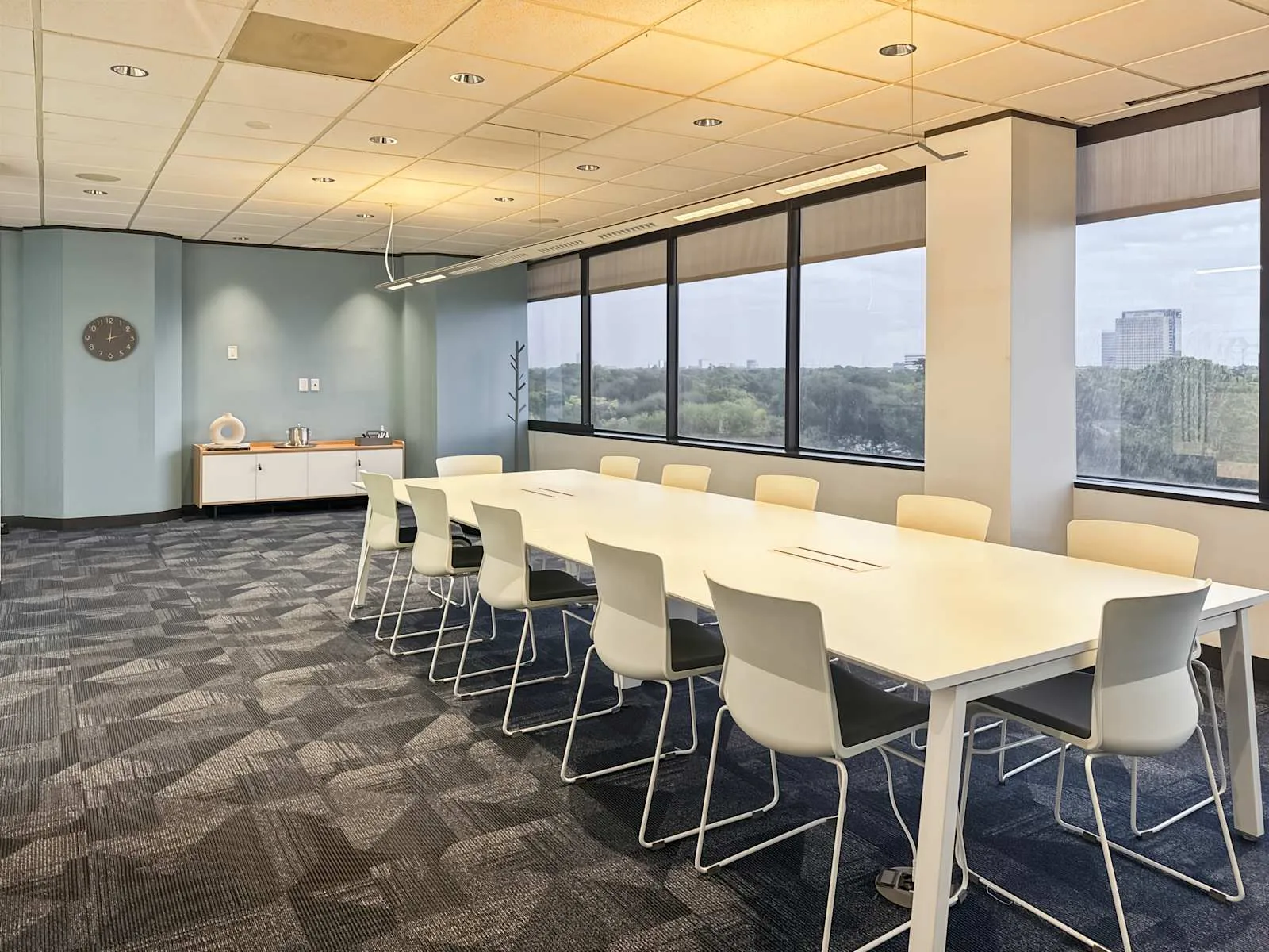 HQ TX, Houston - Wilcrest Dr, Meeting room for 14 people, Houston, TX