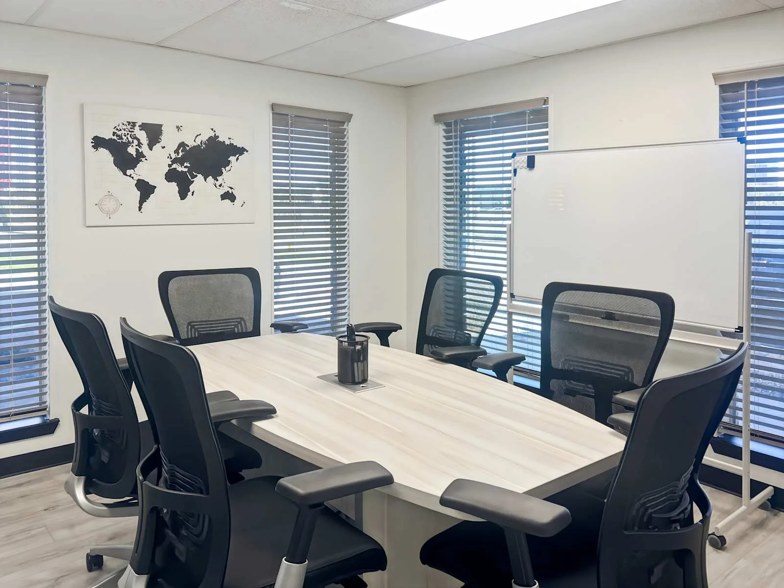 HQ TX, Lewisville - S Stemmons Fwy, Meeting room for 6 people, Lewisville, TX