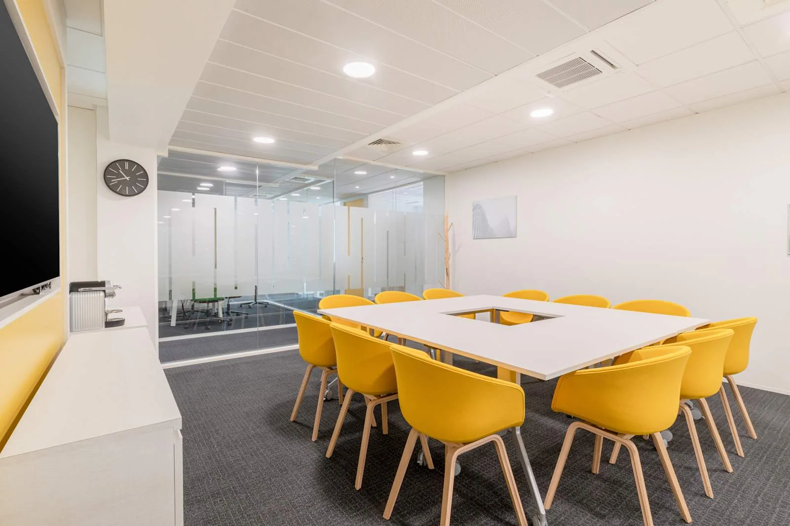 HQ VILLEURBANNE, Tête d'or, Salle de réunion 12 personnes, Villeurbanne