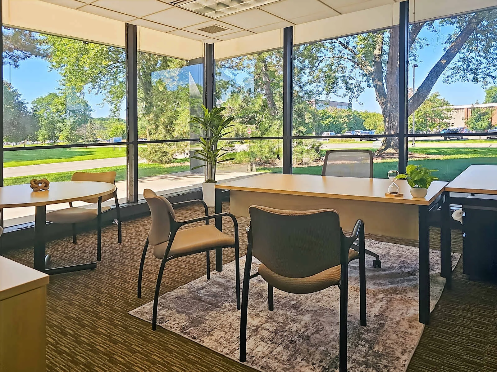 HQ WI, Brookfield - Brookfield Square (HQ), Private office, 1 desk, Brookfield, WI