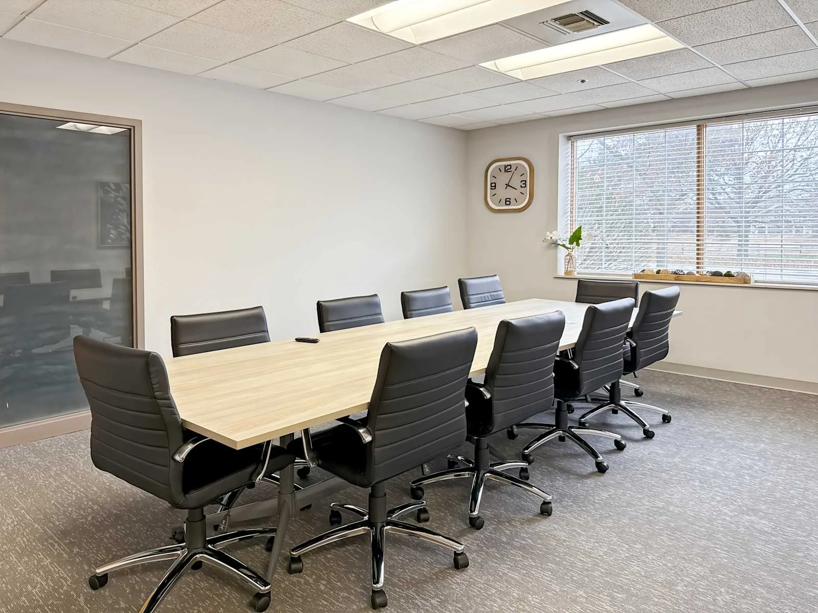 HQ WI, Brookfield - Wisconsin Ave, Meeting room for 10 people, Brookfield, WI