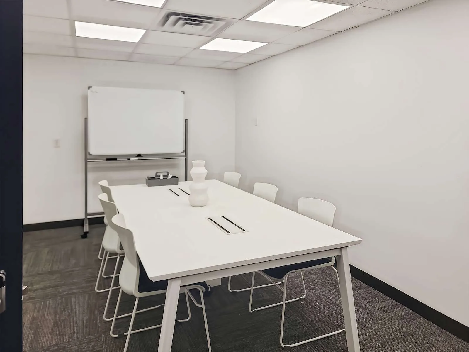 HQ WI, Hales Corners - S 108th Street, Meeting room for 8 people, Hales Corners, WI