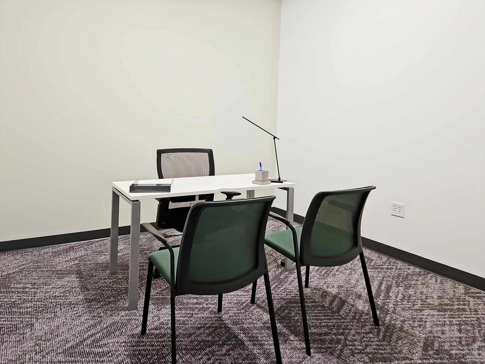 HQ WI, Madison - Eastpark Blvd, Private office, 1 desk, Madison, WI