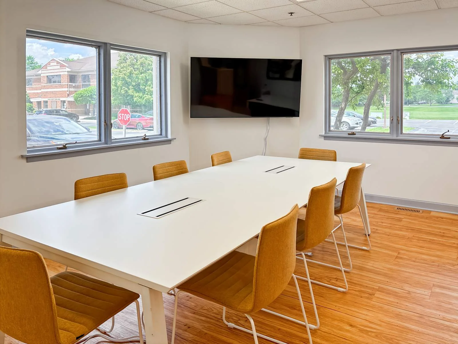 HQ IL, Winfield - County Farm Rd, Meeting room for 8 people, Winfield, IL