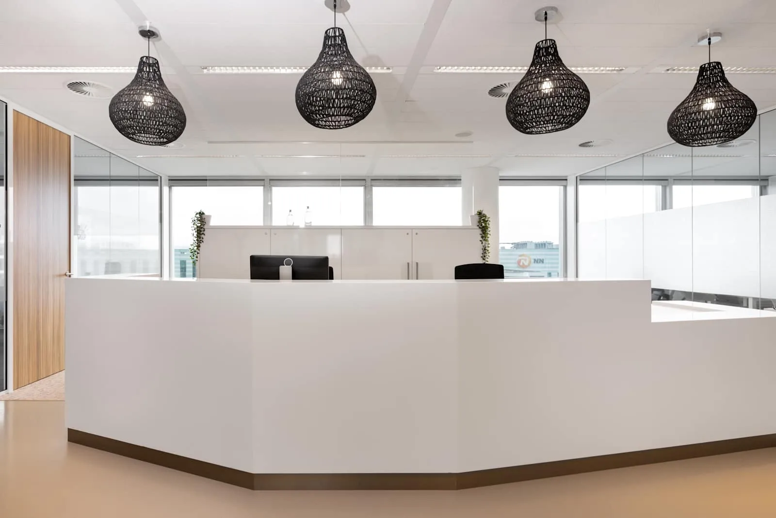 The Office Operators DEN HAAG, TOO De Haagsche Zwaan, Réception, La Haye