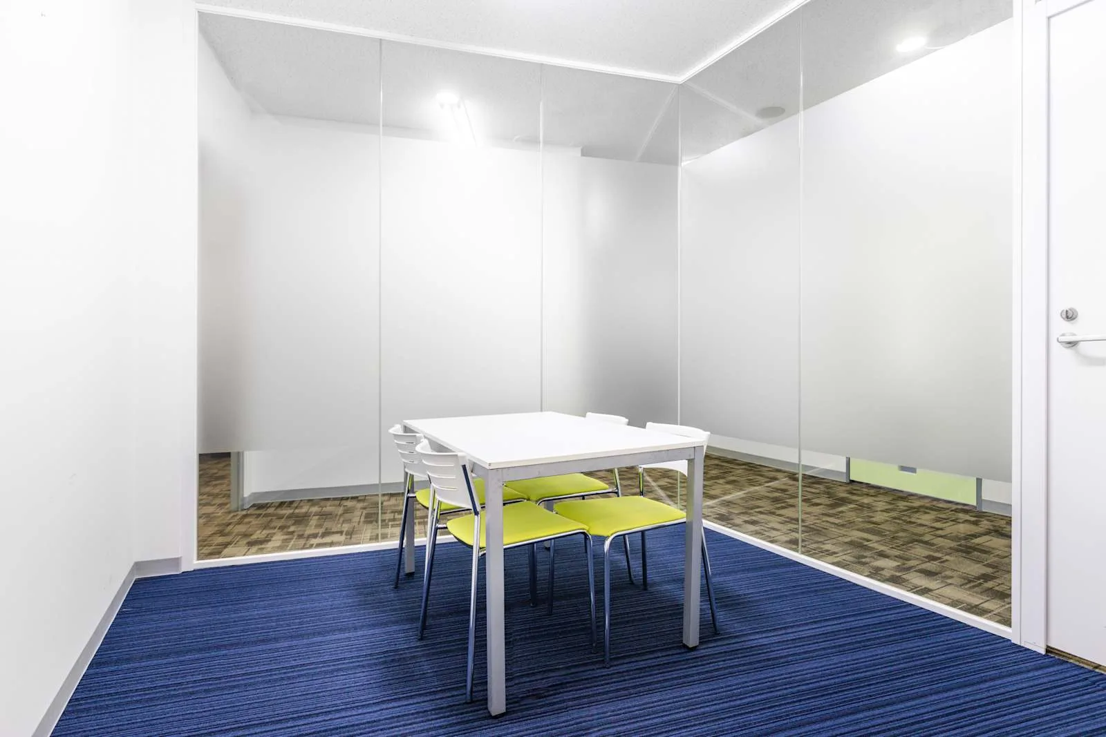 Open Office SENDAI, Aoba Dori (Open Office)、会議室（4名）、仙台