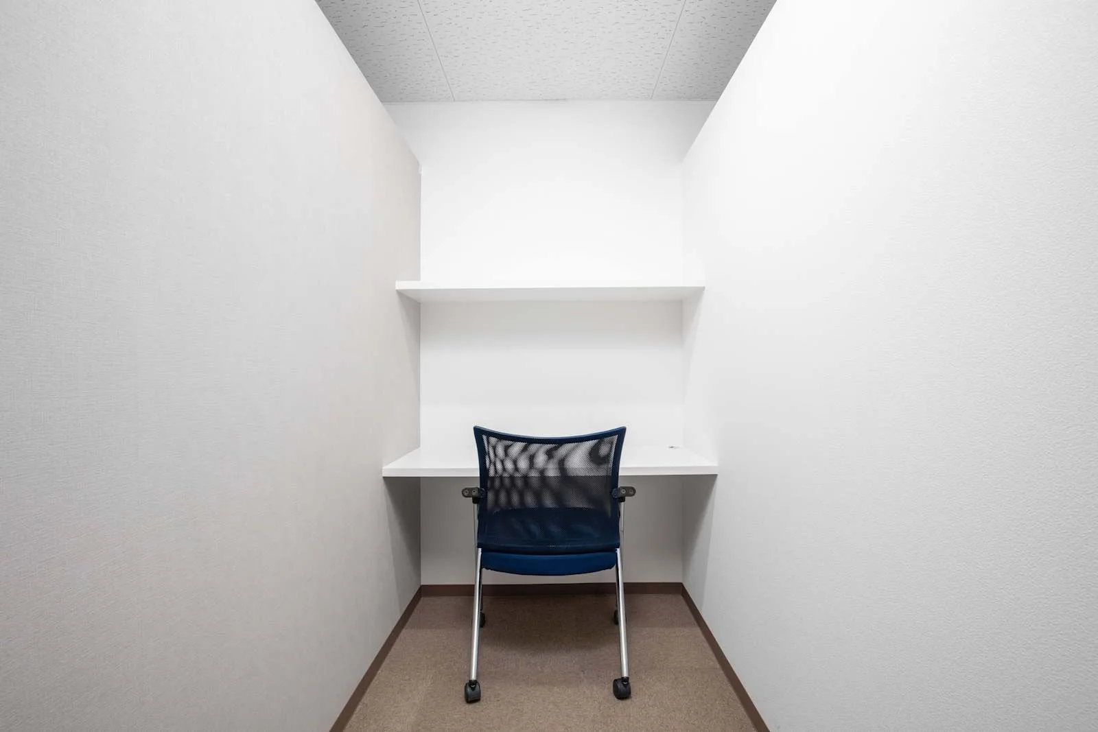 Open Office TOKYO, OpenOffice Osaki Eki Nishiguchi, Phone booth, Tokyo