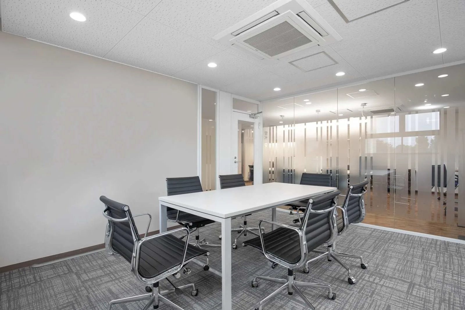 Open Office TOKYO, OpenOffice Osaki Eki Nishiguchi, Meeting room for 6 people, Tokyo