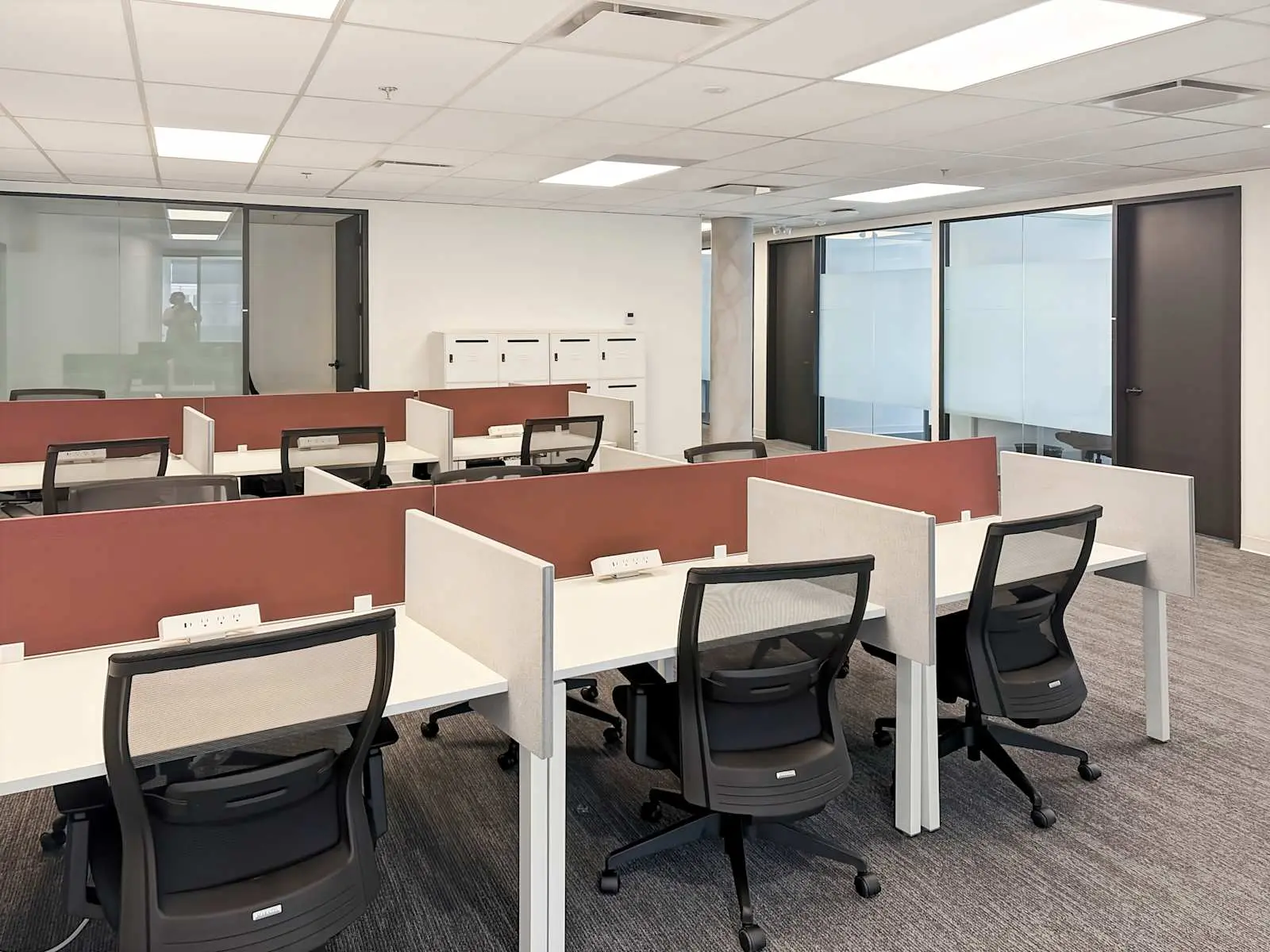 Regus AB, Calgary – 1St SW, Open-plan office, Calgary, AB