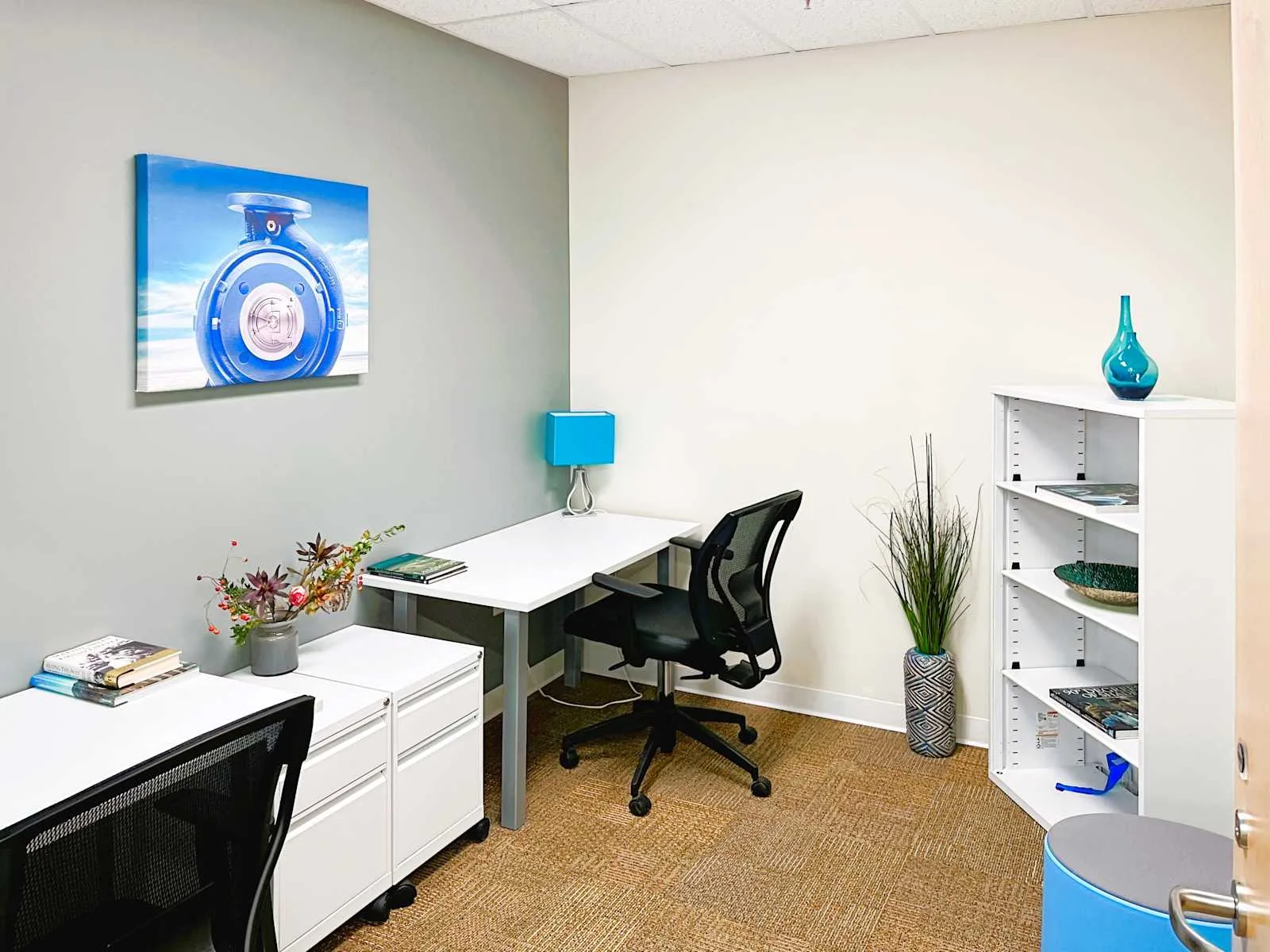Regus AB, Calgary - Bankers Hall, Private office, 2 desks, Calgary, AB