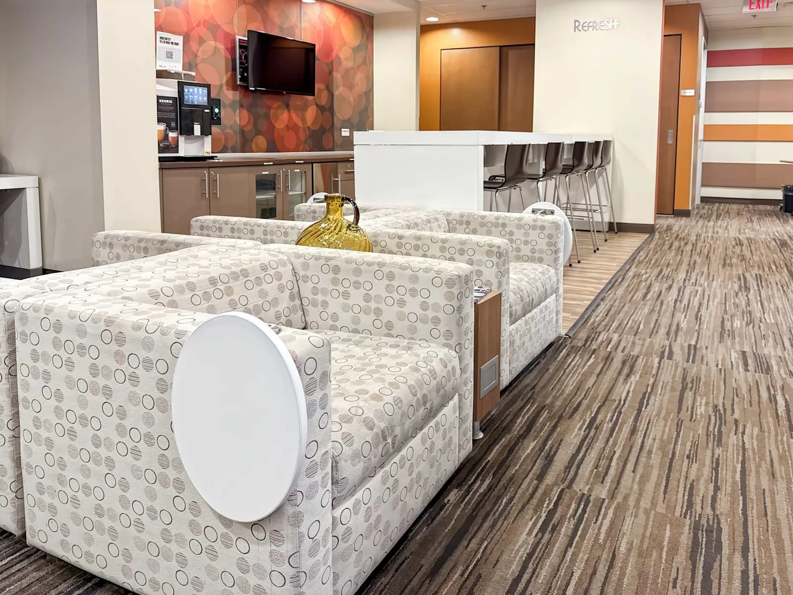Regus AB, Calgary - Crowfoot Centre, Lounge, Calgary, AB