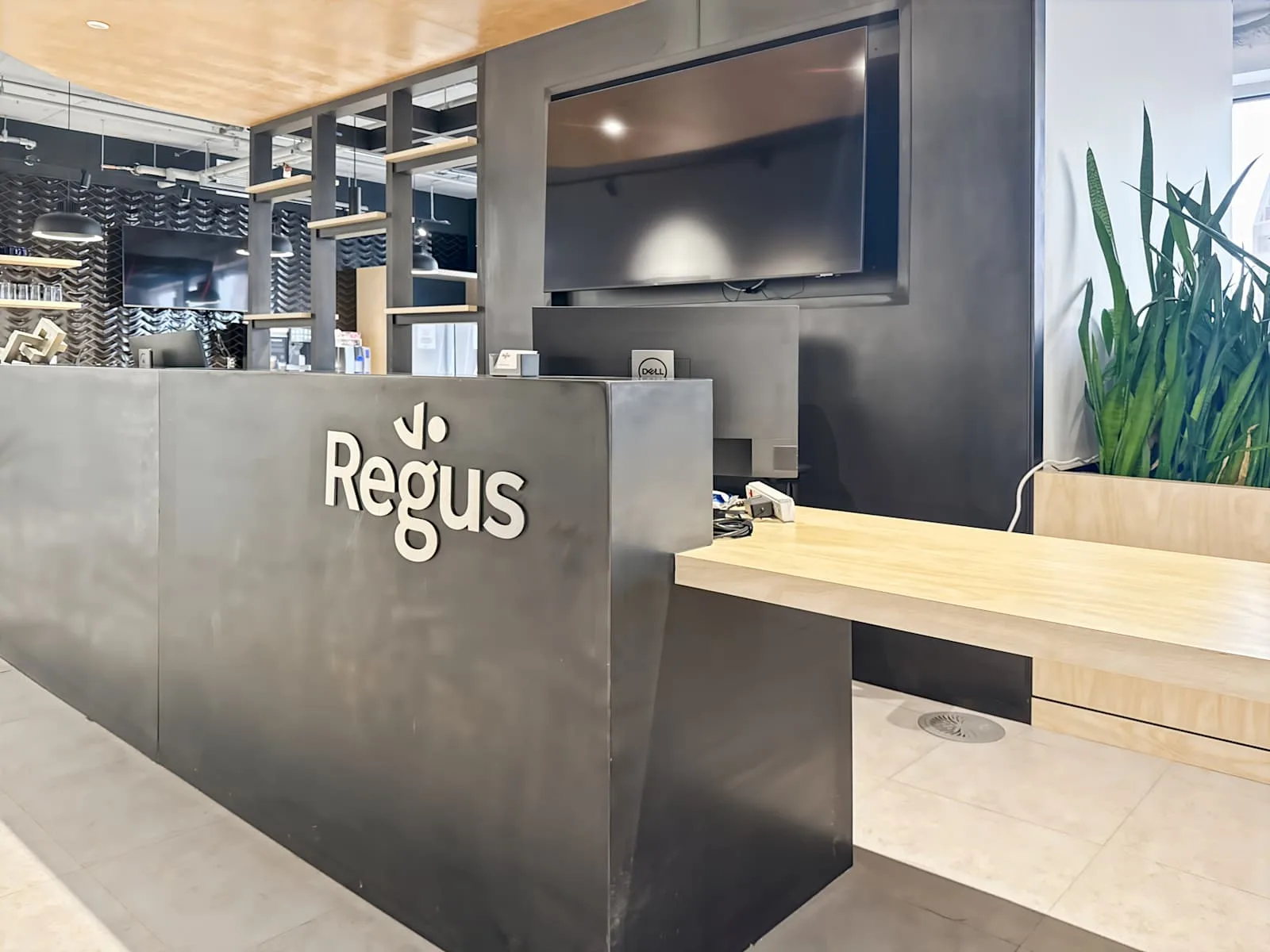 Regus AB, Calgary - Telus Sky, Reception, Calgary, AB