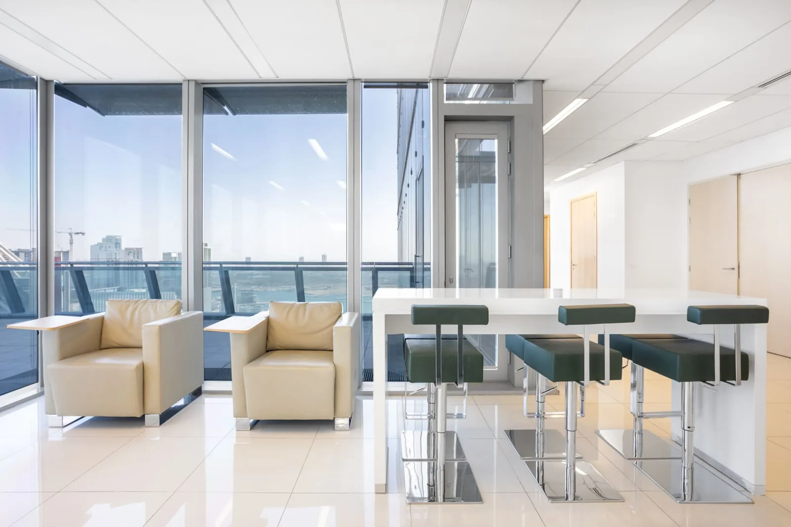 Regus ABU DHABI, ADGM - AL Maqam Tower, Espace détente, Abu Dhabi