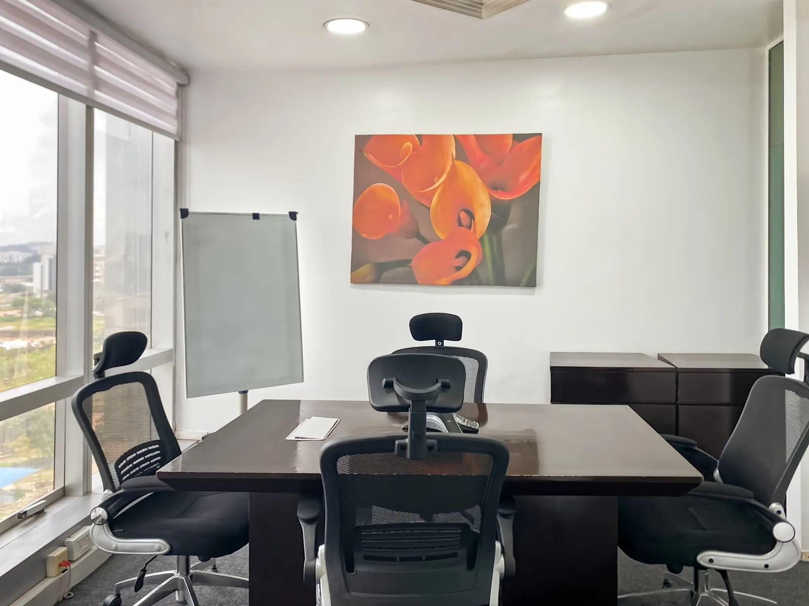 Regus ABUJA, Constitution Avenue, Meeting room for 4 people, Abuja
