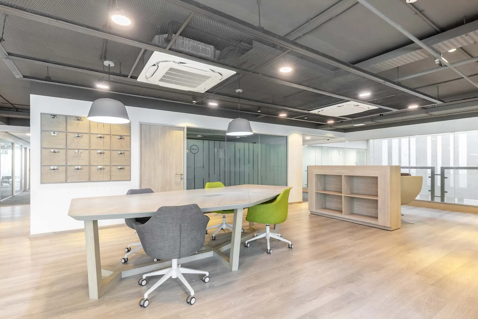 Regus AHMEDABAD, Ratnakar 9 Square, सहकार्य स्थल, अहमदाबाद