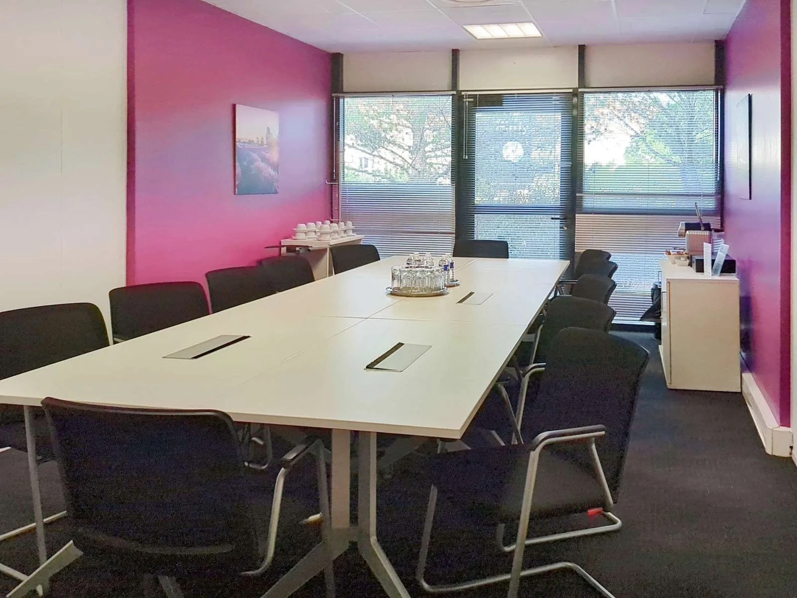 Regus AIX-EN-PROVENCE, Regus Aix Parc du Golf, Meeting room for 12 people, Aix-en-Provence