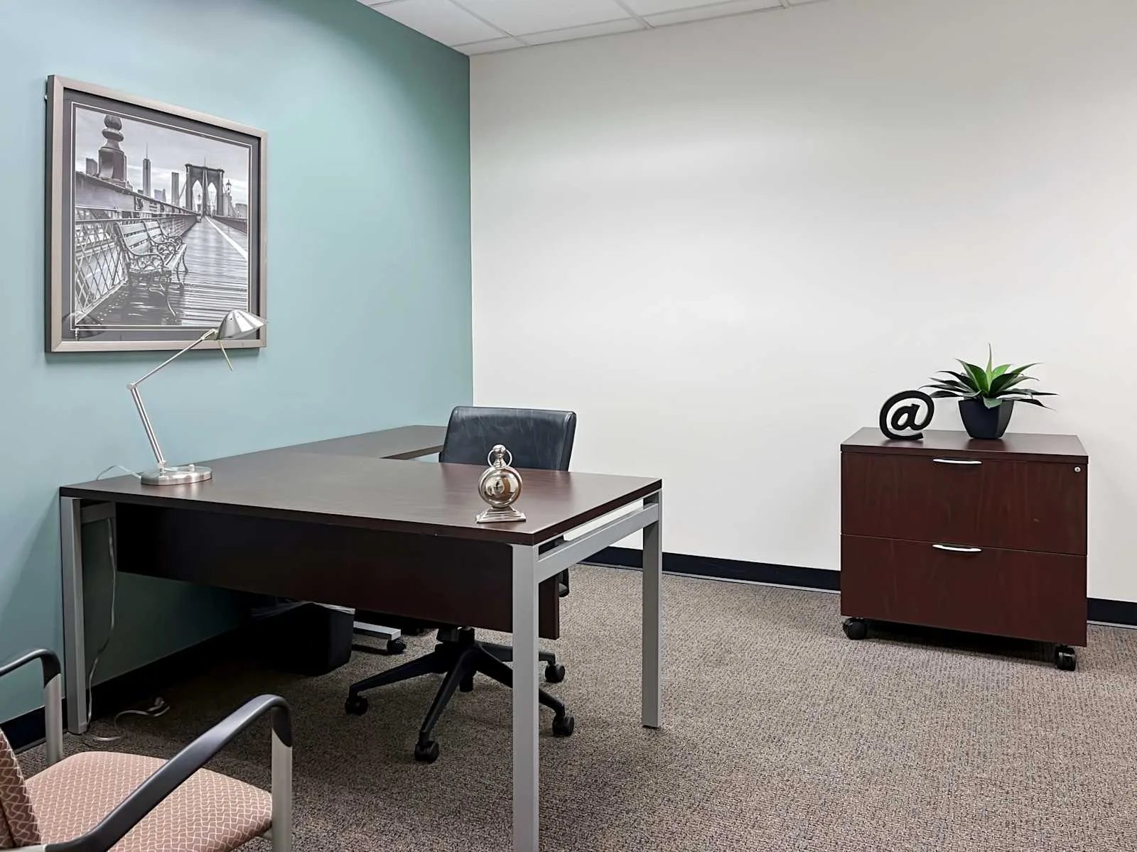 Regus AL, Birmingham - Perimeter Park (HQ), Private office, 1 desk, Birmingham, AL