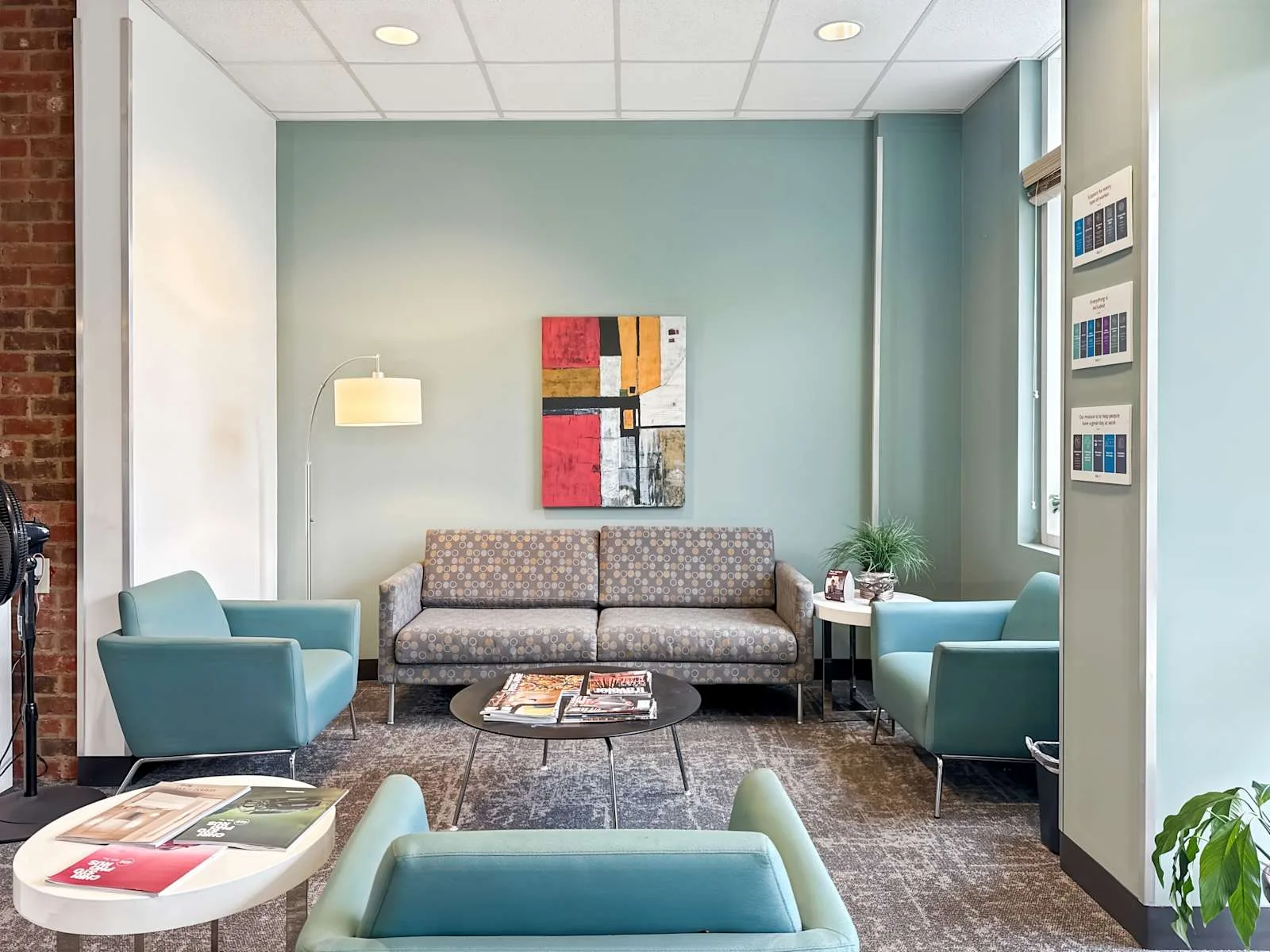 Regus AL, Huntsville - Cummings Research Park, Lounge, Huntsville, AL