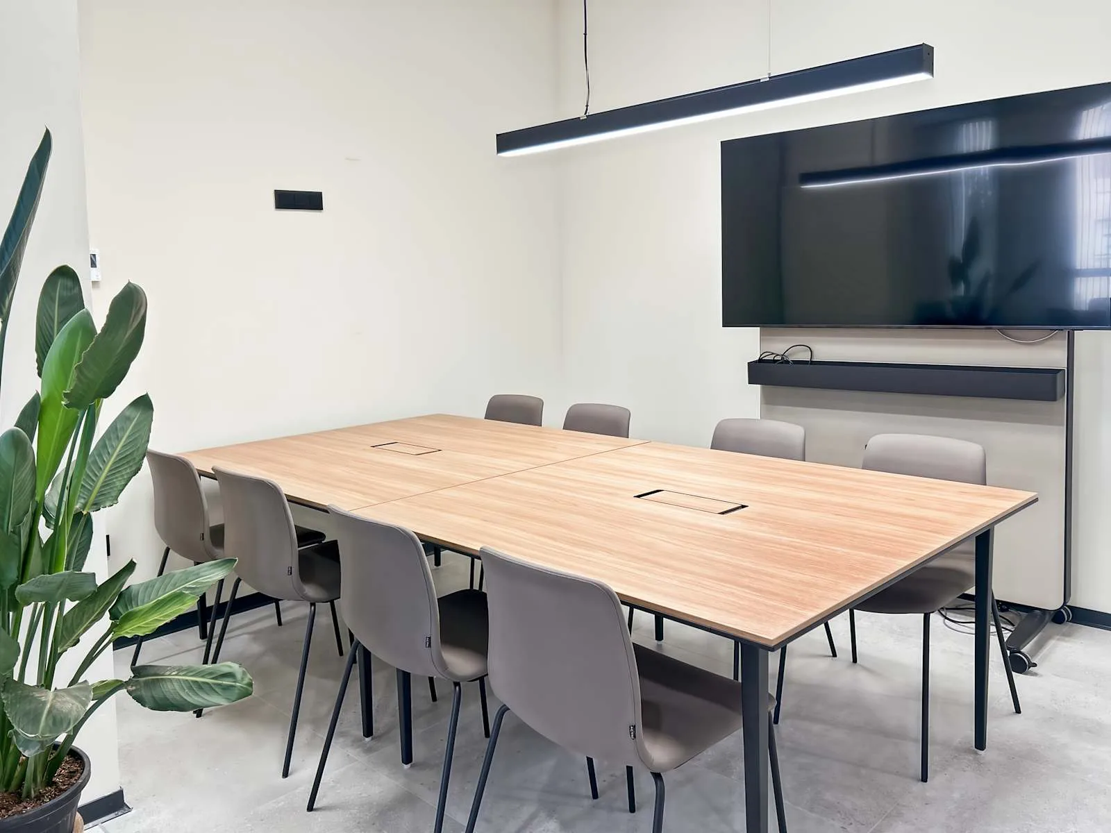 Regus Almeria, Vera, Sala de reuniones para 8 personas, Aguilas