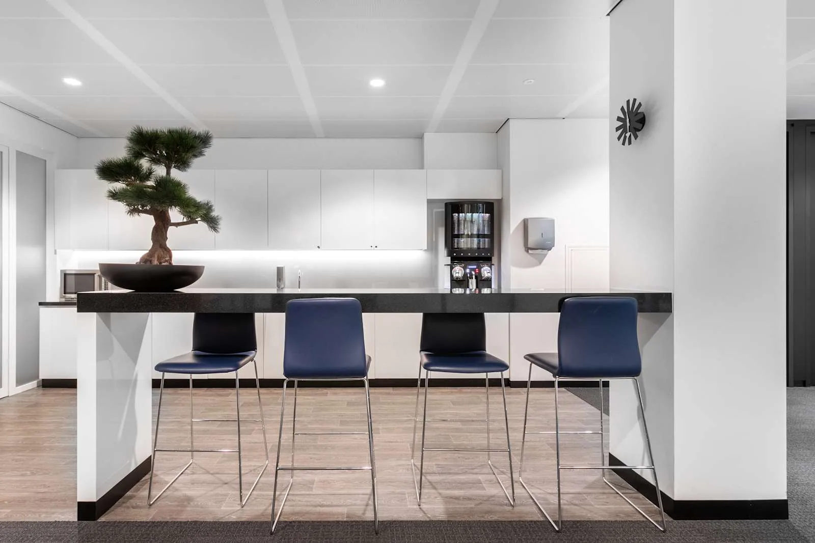 Regus Amsterdam, Atrium, Kitchen, Amsterdam