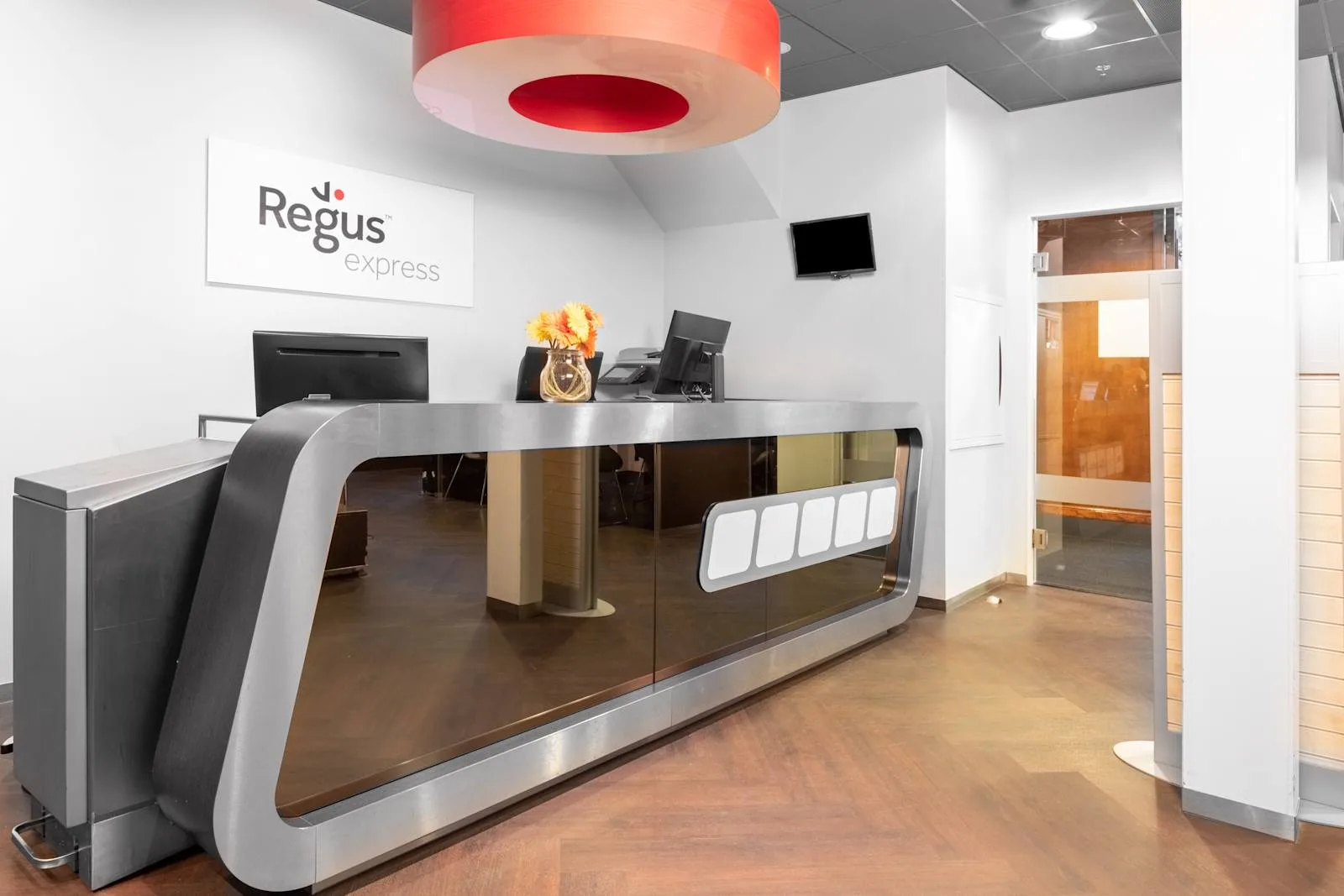 Regus AMSTERDAM, Central NS International - Regus Express, Reception, Amsterdam