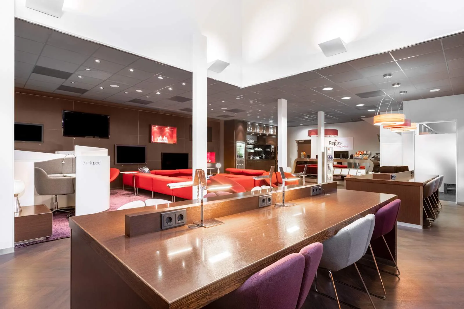 Regus AMSTERDAM, Central NS International - Regus Express, Coworking space, Amsterdam