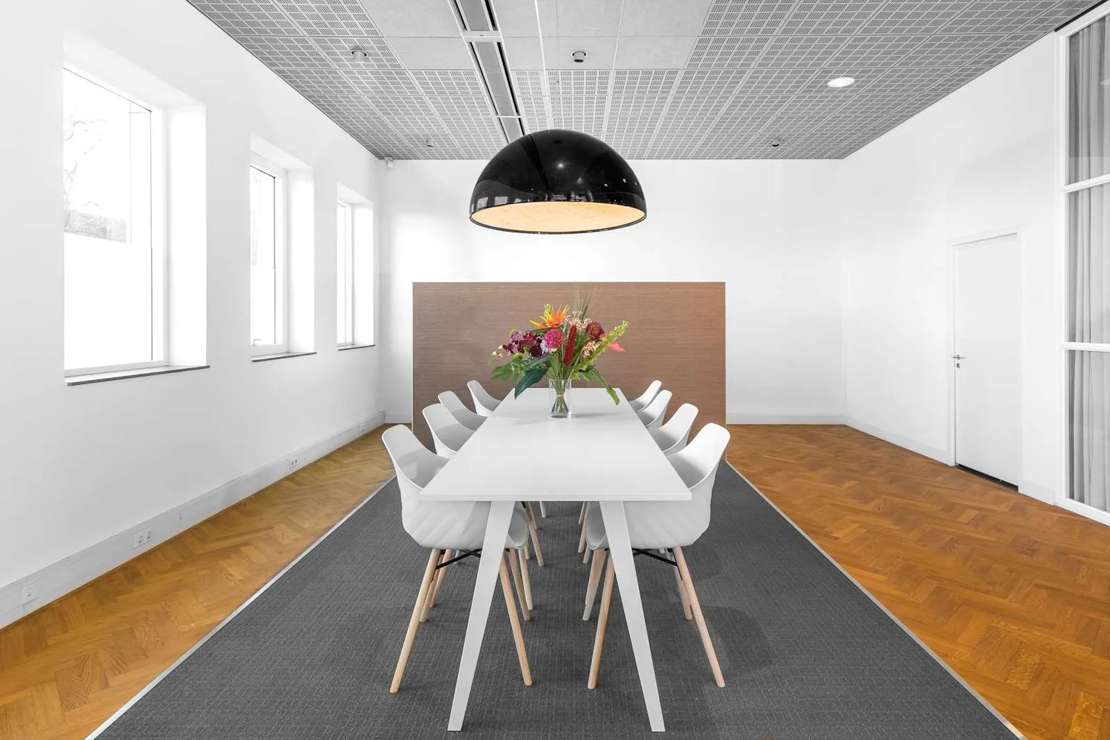 Regus AMSTERDAM, Queens Tower, Meeting room for 10 people, Amsterdam
