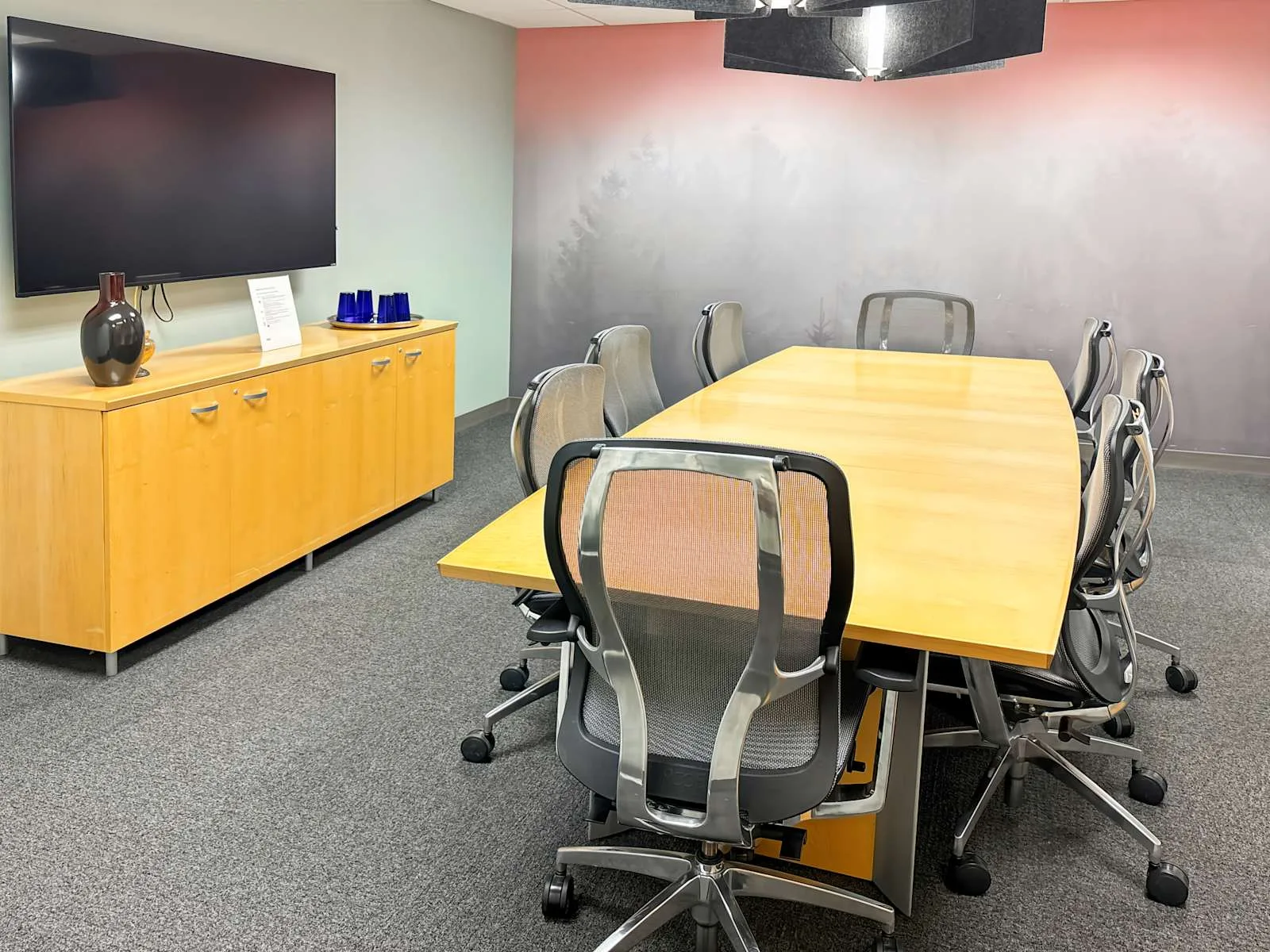 Regus AR, Bentonville - Bentonville Plaza, Meeting room for 8 people, Bentonville, AR