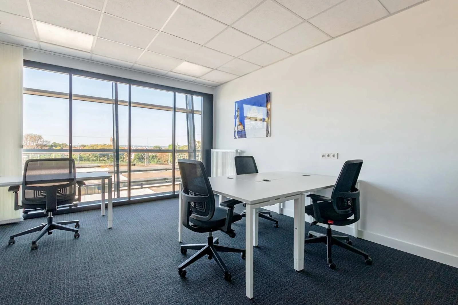 Regus AUGSBURG, Augsburg Hauptbahnhof, Private office, 4 desks, Augsburg
